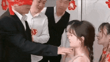 ��ÿ��һ����֮2332