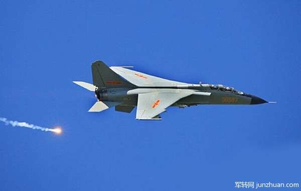 沈飞歼14横空出世:与歼20兄弟联手天下无敌!